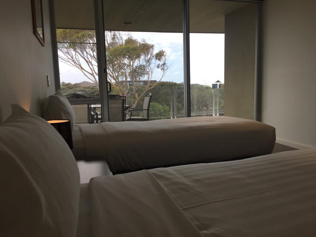 Onshore Torquay Quarto foto